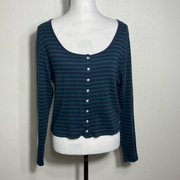 NWT Levi's Long Sleeve Britt Snap Front Top Size XL - Picture 1 of 5